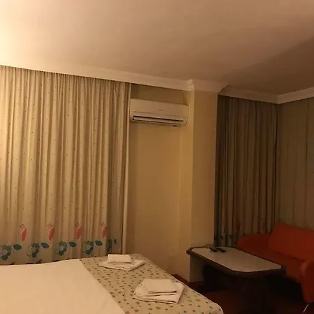Luna Lara فندق